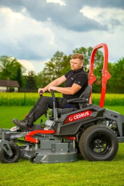 Cedrus C-TRAC Z132 traktorek ogrodowy kosiarka samojezdna Zero Turn 132 cm 27 KM Loncin