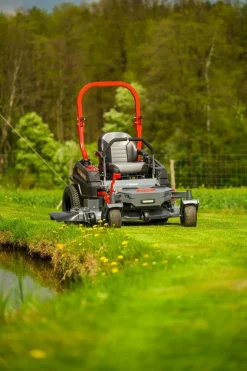 Cedrus C-TRAC Z132 traktorek ogrodowy kosiarka samojezdna Zero Turn 132 cm 27 KM Loncin