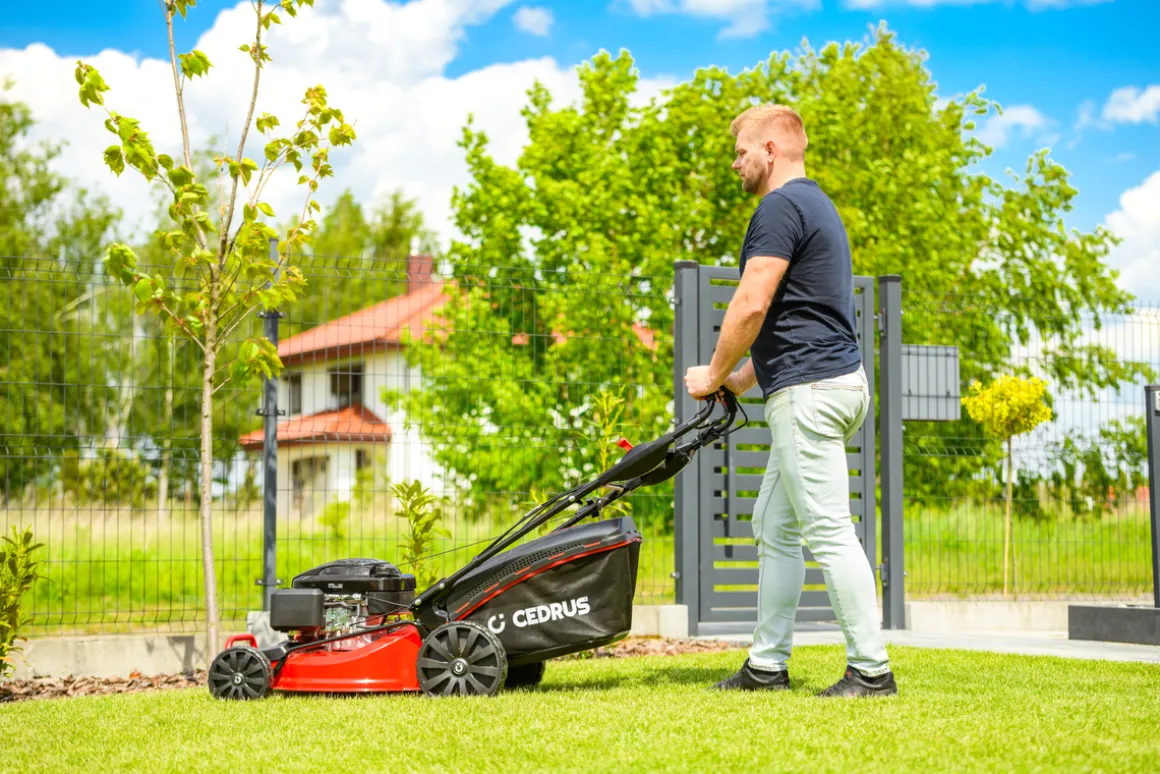 CEDRUS KS53S-L KOSIARKA SPALINOWA DO TRAWY Z NAPĘDEM LONCIN LC1P70FC 53cm / 6,5 KM - EWIMAX - OFICJALNY DYSTRYBUTOR - AUTORYZOWANY DEALER CEDRUS