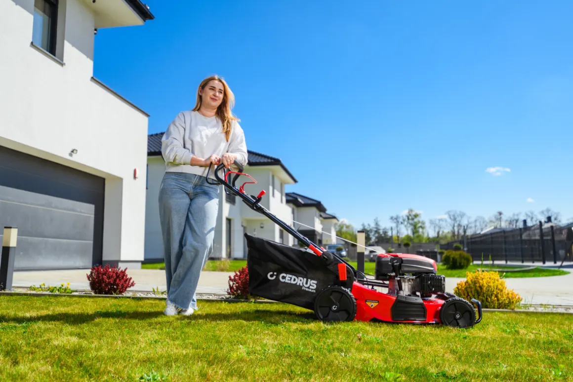 CEDRUS LP53S Premium KOSIARKA SPALINOWA DO TRAWY Z NAPĘDEM 53cm / 5,7 KM CEDLP53S - EWIMAX - OFICJALNY DYSTRYBUTOR - AUTORYZOWANY DEALER CEDRUS