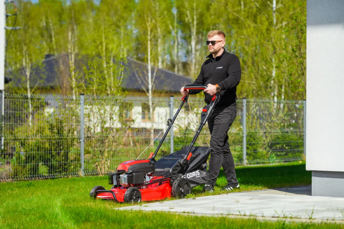 CEDRUS LP53S Premium KOSIARKA SPALINOWA DO TRAWY Z NAPĘDEM 53cm / 5,7 KM CEDLP53S - EWIMAX - OFICJALNY DYSTRYBUTOR - AUTORYZOWANY DEALER CEDRUS