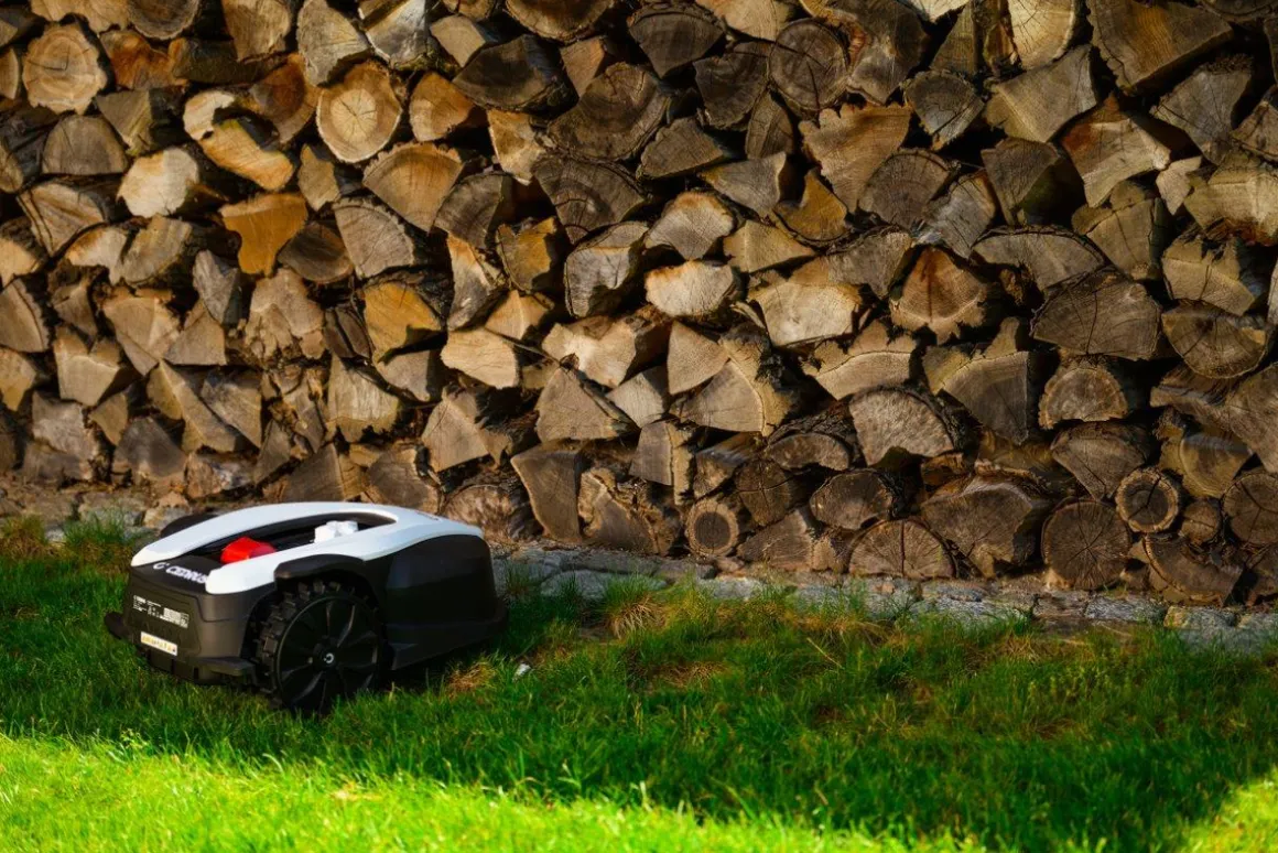CEDRUS M5 ROBOT KOSZĄCY KOSIARKA AUTOMATYCZNA DO TRAWY C-MOW 500m2 - OFICJALNY DYSTRYBUTOR - AUTORYZOWANY DEALER CEDRUS