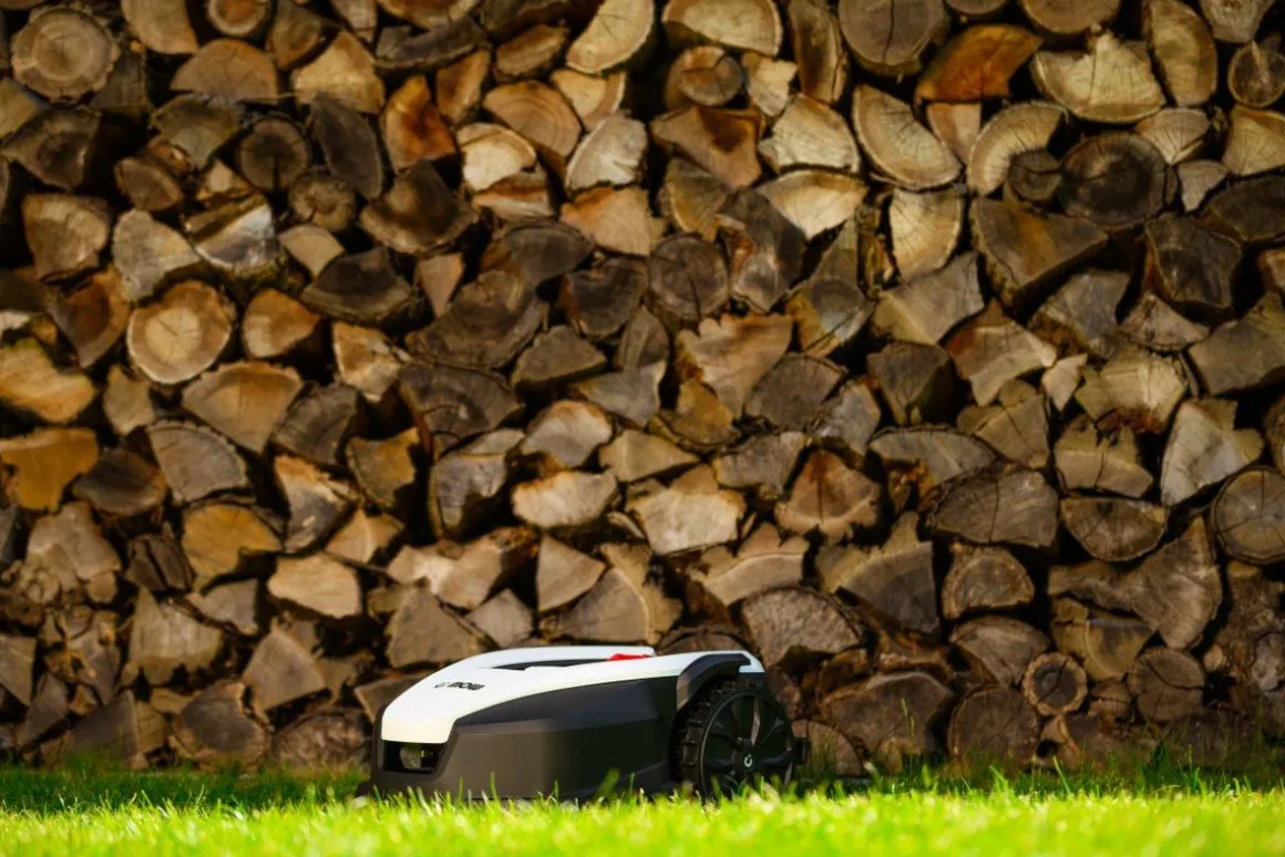 CEDRUS M6+ ROBOT KOSZĄCY KOSIARKA AUTOMATYCZNA DO TRAWY C-MOW 600m2 - OFICJALNY DYSTRYBUTOR - AUTORYZOWANY DEALER CEDRUS