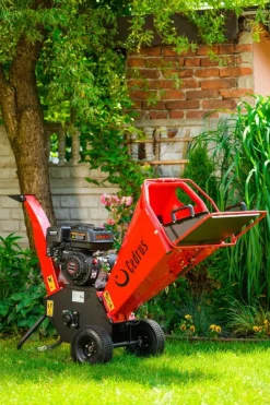 Cedrus RB02 rozdrabniacz spalinowy rębak do gałęzi 10 cm Loncin 6,5 KM