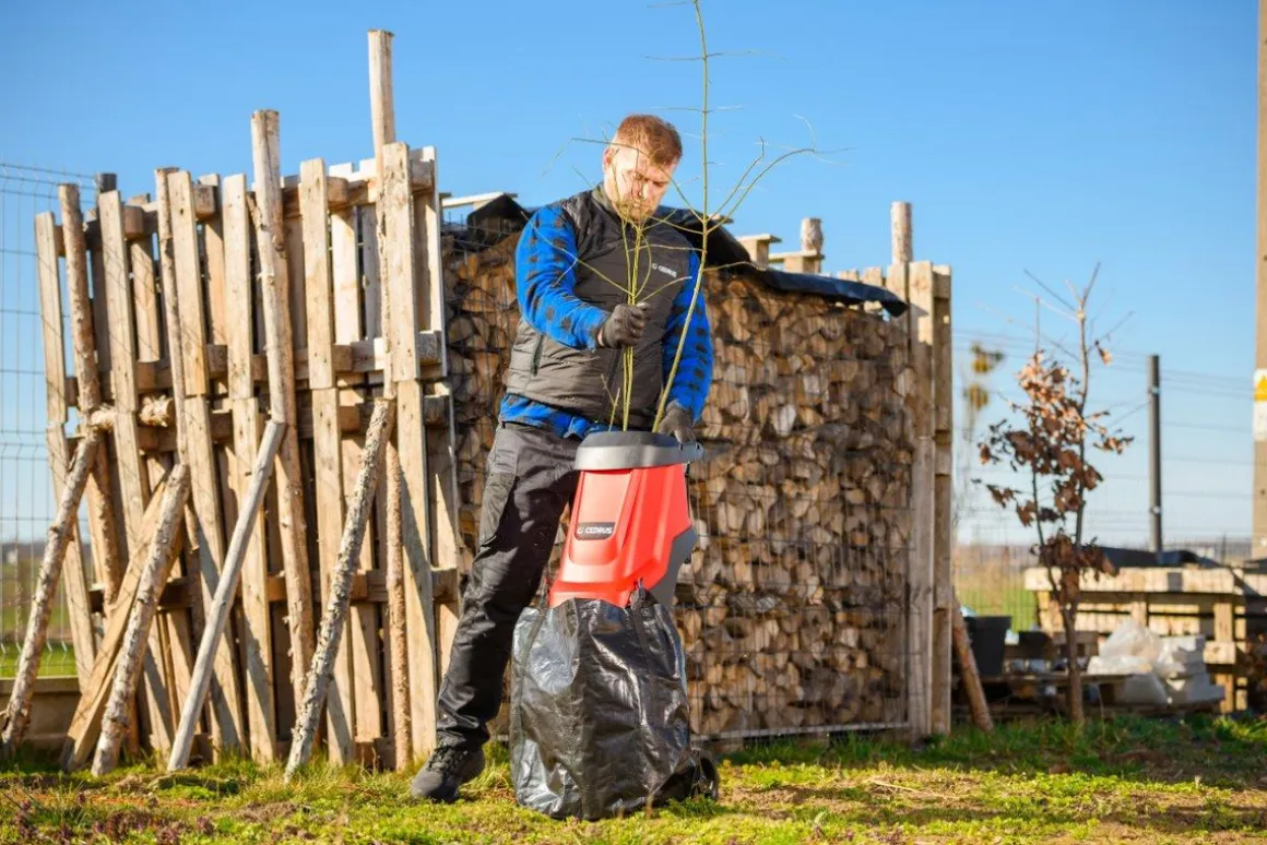 CEDRUS RE04 ROZDRABNIACZ ELEKTRYCZNY NOŻOWY RĘBAK DO GAŁĘZI OGRODOWY 2800W / 45mm - OFICJALNY DYSTRYBUTOR - AUTORYZOWANY DEALER CEDRUS