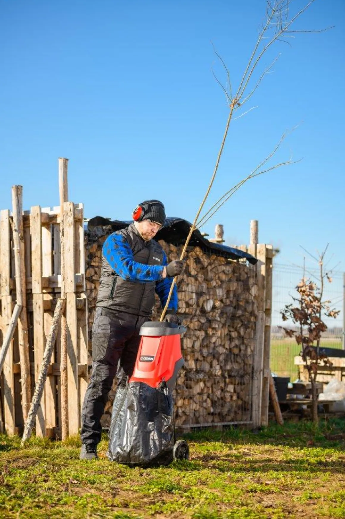 CEDRUS RE04 ROZDRABNIACZ ELEKTRYCZNY NOŻOWY RĘBAK DO GAŁĘZI OGRODOWY 2800W / 45mm - OFICJALNY DYSTRYBUTOR - AUTORYZOWANY DEALER CEDRUS