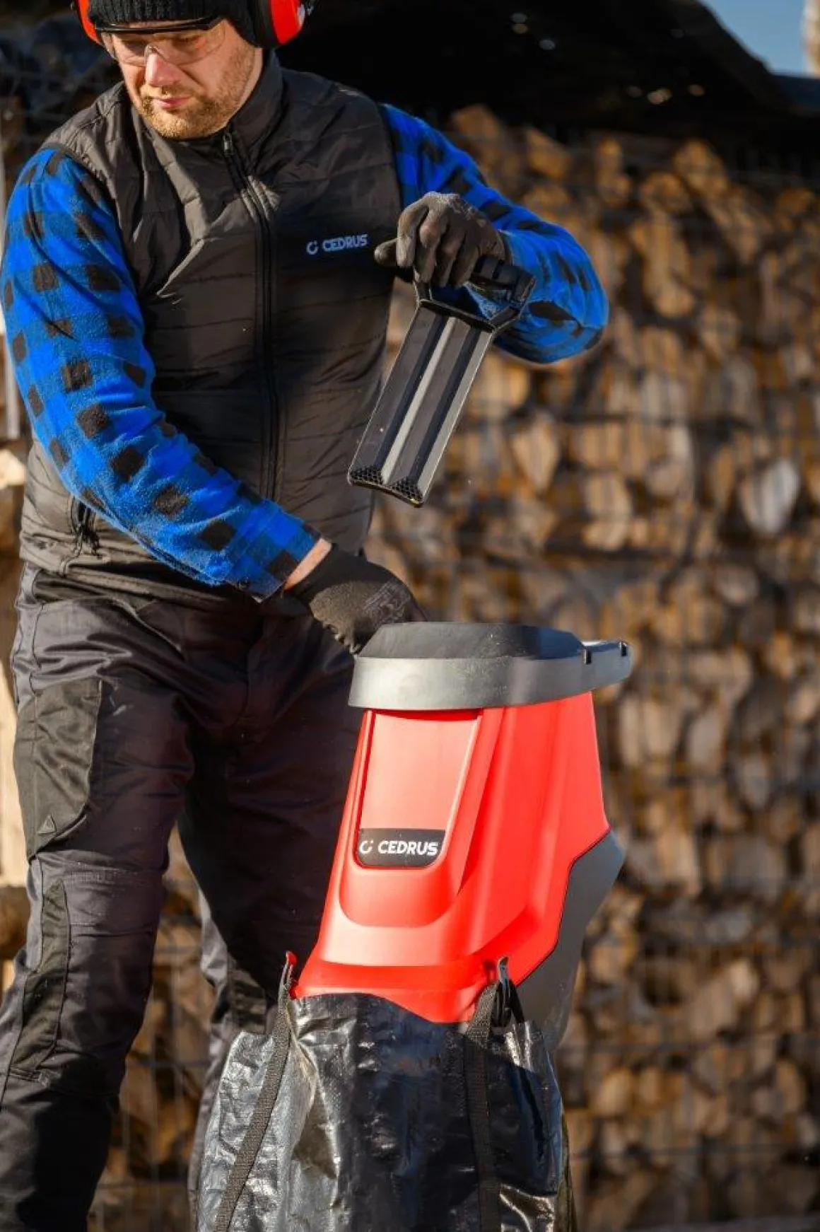 CEDRUS RE04 ROZDRABNIACZ ELEKTRYCZNY NOŻOWY RĘBAK DO GAŁĘZI OGRODOWY 2800W / 45mm - OFICJALNY DYSTRYBUTOR - AUTORYZOWANY DEALER CEDRUS