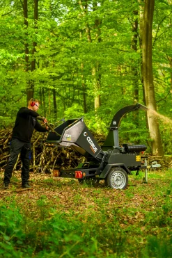 Cedrus R13 Rozdrabniacz Spalinowy Rębak Komunalny 24 KM do gałęzi 13cm z Homologacją Drogową