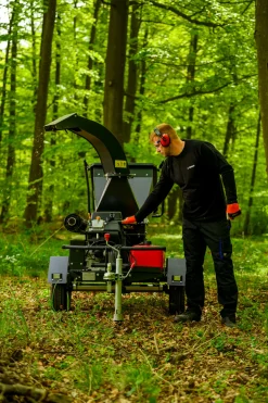 Cedrus R13 Rozdrabniacz Spalinowy Rębak Komunalny 24 KM do gałęzi 13cm z Homologacją Drogową