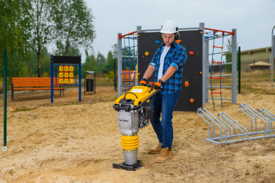 CEDRUS ST01 ZAGĘSZCZARKA SKOKOWA DO GRUNTU STOPA WIBRACYJNA UBIJARKA PŁYTOWA SKOCZEK 75kG + KOŁA TRANSPORTOWE GRATIS - OFICJALNY DYSTRYBUTOR - AUTORYZOWANY DEALER CEDRUS