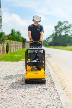 CEDRUS ZG05 ZAGĘSZCZARKA DO GRUNTU SPALINOWA 260 KG Z REWERSEM HYDRAULICZNYM DWUKIERUNKOWA PRZÓD-TYŁ UBIJARKA PŁYTOWA 13 KM + PŁOZY POSZERZAJĄCE - AUTORYZOWANY DEALER CEDRUS