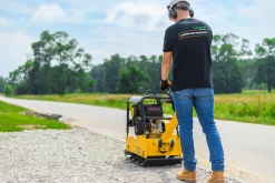 CEDRUS ZG05 ZAGĘSZCZARKA DO GRUNTU SPALINOWA 260 KG Z REWERSEM HYDRAULICZNYM DWUKIERUNKOWA PRZÓD-TYŁ UBIJARKA PŁYTOWA 13 KM + PŁOZY POSZERZAJĄCE - AUTORYZOWANY DEALER CEDRUS