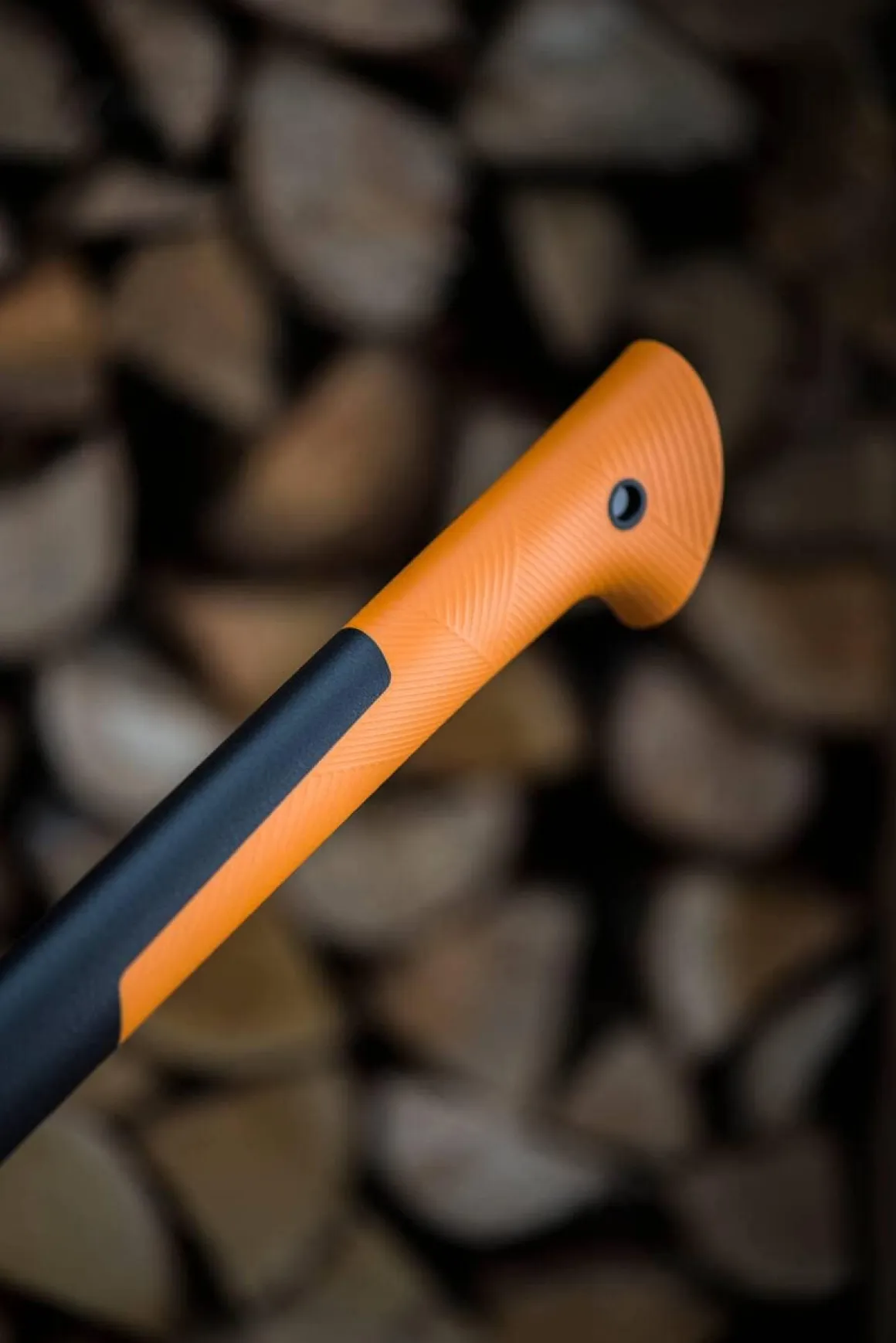 FISKARS X17 SIEKIERA ROZŁUPUJĄCA DO DREWNA Fiskars X17 M 1015641 - OFICJALNY DYSTRYBUTOR - AUTORYZOWANY DEALER FISKARS