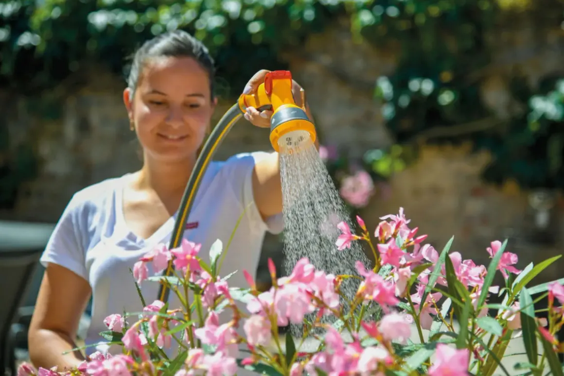 Hozelock Multi Spray OO-HOZ26696002 – pistolet ogrodowy 5-funkcyjny z regulacją przepływu