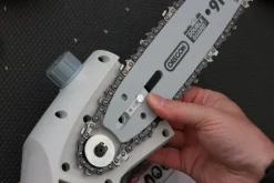 IKRA IEAS 750 PIŁA PILARKA PRZECINARKA PODKRZESYWARKA DO DREWNA GAŁĘZI ELEKTRYCZNA NA WYSIĘGNIKU 20 cm / 750 W PREMIUM OB-IKRIEAS750 EWIMAX - OFICJALNY DYSTRYBUTOR - AUTORYZOWANY DEALER IKRA