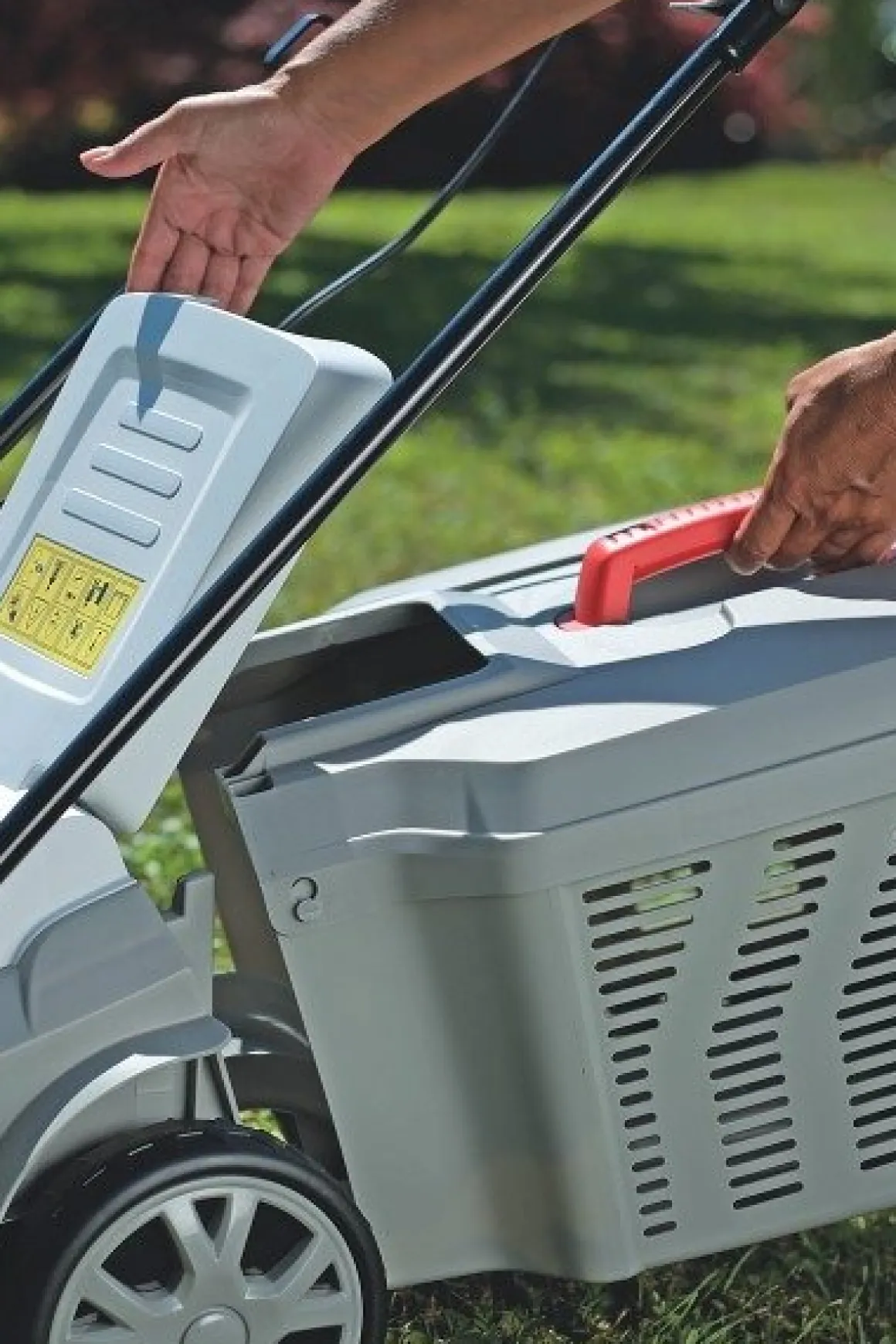 IKRA IERM 1434 KOSIARKA ELEKTRYCZNA DO TRAWY 1400W PREMIUM OB-IKRIERM1434 EWIMAX - OFICJALNY DYSTRYBUTOR - AUTORYZOWANY DEALER IKRA