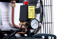 KOMPRESOR TŁOKOWY JAGER GERMAN SPRĘŻARKA POWIETRZA TŁOKOWA OLEJOWA 100L 8BAR 350l/Min 2.2 kW 230V Mocna Rzecz
