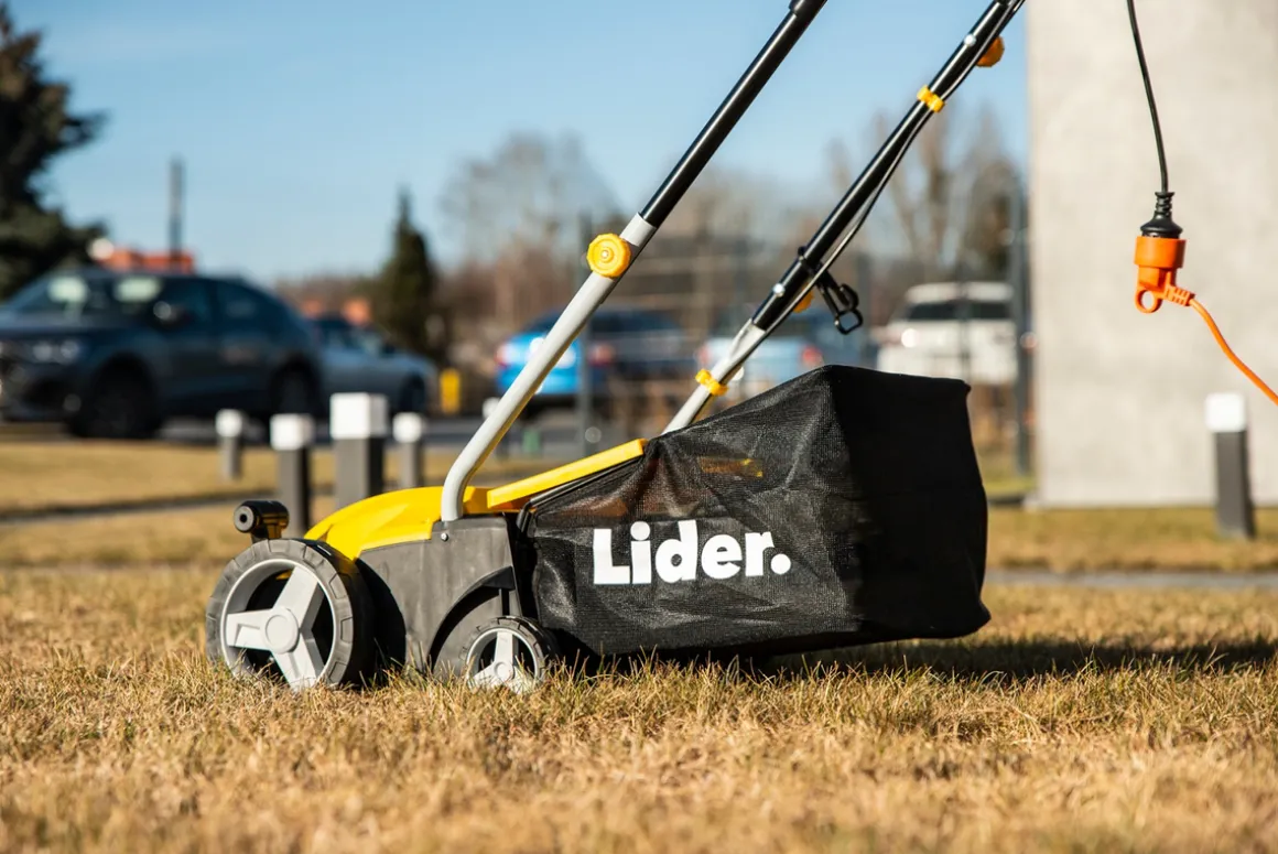 LIDER WNW1400 WERTYKULATOR DO TRAWY ELEKTRYCZNY 2W1 AREATOR AERATOR + 2 WAŁKI 1400W - OFICJALNY DYSTRYBUTOR - AUTORYZOWANY DEALER LIDER