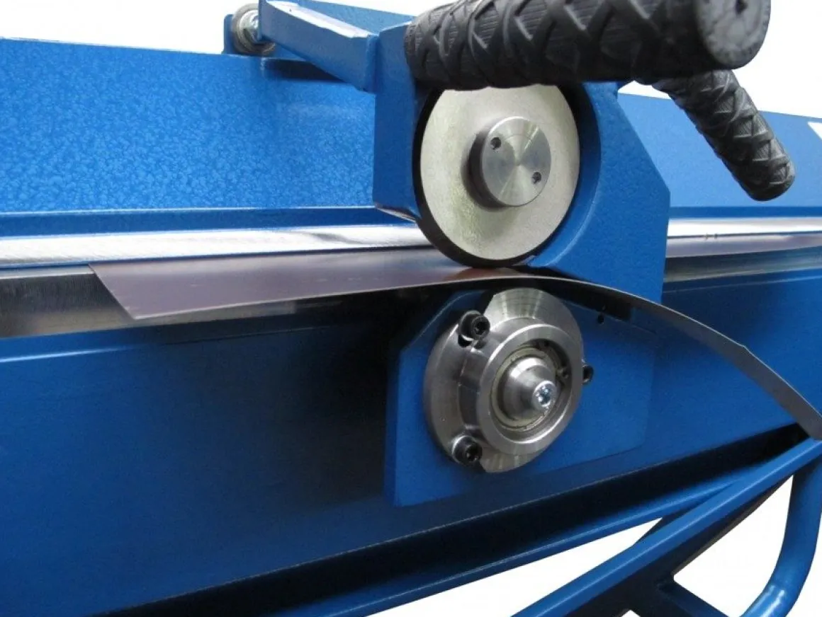 MAAD ZG-2000/0.7 ZAGINARKA GIĘTARKA KRAWĘDZIARKA DEKARSKA DO BLACHY Z MOŻLIWOŚCIĄ CIĘCIA MAAD ZG-2000/0.7 mm