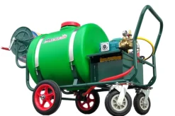 MASTERCUT FH-36H OPRYSKIWACZ WÓZKOWY ELEKTRYCZNY AKUMULATOROWY JEZDNY TACZKOWY WÓZKOWY NA KOŁACH 160L 12V 48AH