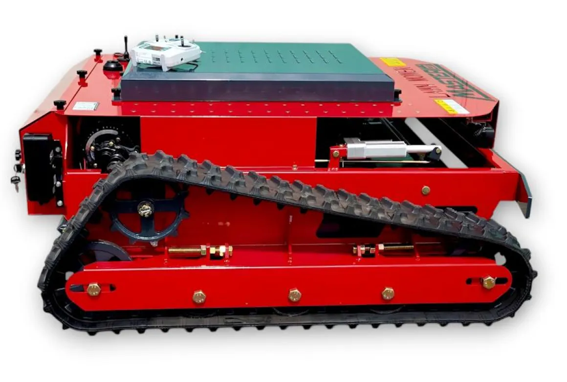 MASTERCUT JFRC90S KOSIARKA BIJAKOWA ROBOT KOSZĄCY ZDALNIE STEROWANY KOSIARKA HYBRYDOWA GĄSIENICOWA SPALINOWA TRAKTOREK POD PANELE Z NAPĘDEM NA PILOTA FOTOWOLTAIKA 90cm