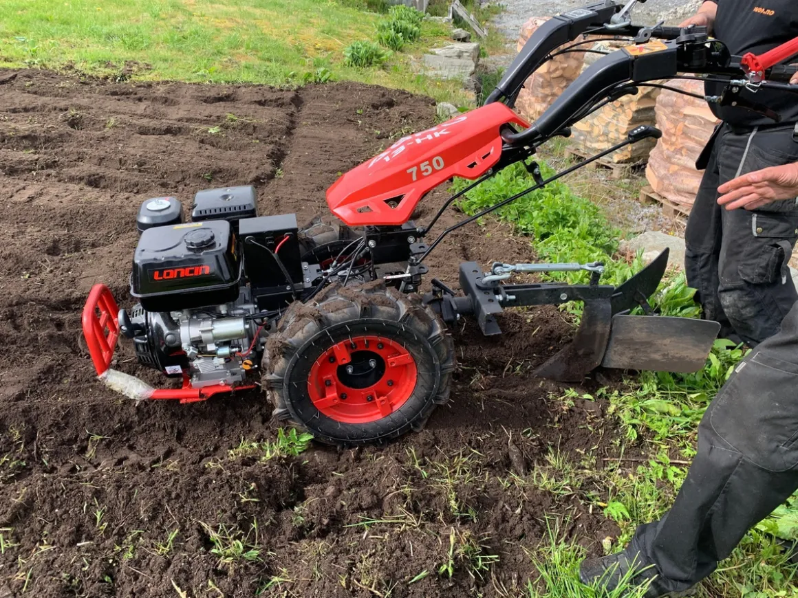 MASTERCUT MC370 TRAKTOREK TRAKTOR JEDNOOSIOWY MIKROCIĄGNIK GLEBOGRYZARKA DZIK WOM JANSEN AGRO GRILLO MURATORI - EWIMAX - OFICJALNY DYSTRYBUTOR - AUTORYZOWANY DEALER MASTERCUT