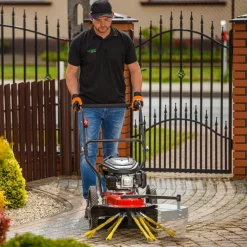 Odchwaszczarka spalinowa Cedrus SC02