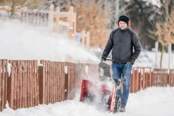 Od Ręki ! CEDRUS SB56-E ODŚNIEŻARKA SPALINOWA PŁUG DO ŚNIEGU ŚNIEŻNY ODŚNIEŻARKI WIRNIKOWA DWUSTOPNIOWA Z NAPĘDEM 7KM CEDRUS SB56-E ODŚNIEŻARKA SPALINOWA WIRNIKOWA DWUSTOPNIOWA DO ŚNIEGU ESTART z ROZRUSZNIKIEM - OFICJALNY DYSTRYBUTOR - AUTORYZOWANY DEALER