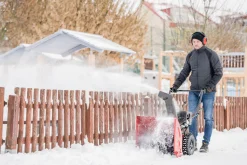 Od Ręki ! CEDRUS SB56-E ODŚNIEŻARKA SPALINOWA PŁUG DO ŚNIEGU ŚNIEŻNY ODŚNIEŻARKI WIRNIKOWA DWUSTOPNIOWA Z NAPĘDEM 7KM CEDRUS SB56-E ODŚNIEŻARKA SPALINOWA WIRNIKOWA DWUSTOPNIOWA DO ŚNIEGU ESTART z ROZRUSZNIKIEM - OFICJALNY DYSTRYBUTOR - AUTORYZOWANY DEALER