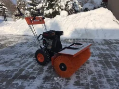 OLEO-MAC PKM 80 ZAMIATARKA ODŚNIEŻARKA ODŚNIEŻARKI SPALINOWA z NAPĘDEM MOC 6.5KM - OFICJALNY DYSTRYBUTOR - AUTORYZOWANY DEALER OLEO-MAC