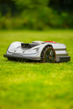 Robot koszący Sunseeker X7 Elite RTK 3000m2 bezprzewodowy