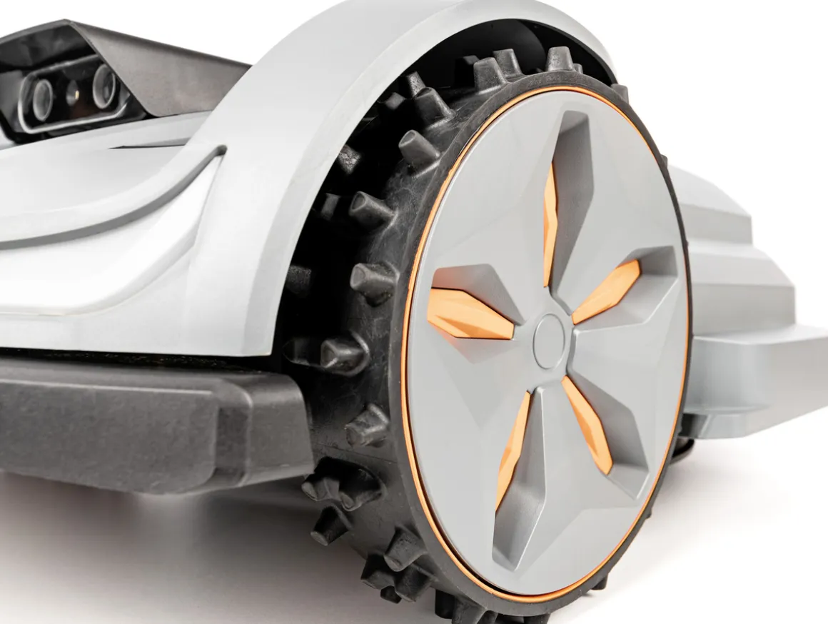 Robot koszący Sunseeker X7 Elite RTK 3000m2 bezprzewodowy