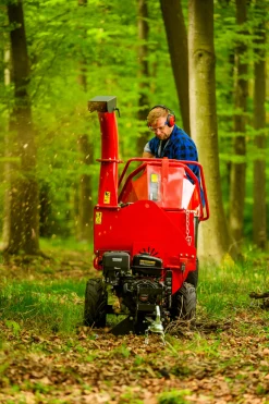 Rozdrabniacz do gałęzi Cedrus RB05 PRO HE 15KM hydrauliczny