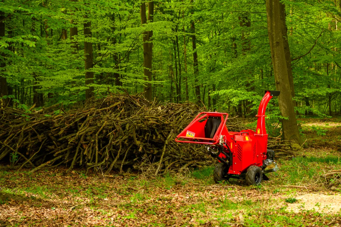 Rozdrabniacz do gałęzi Cedrus RB05 PRO HE 15KM hydrauliczny