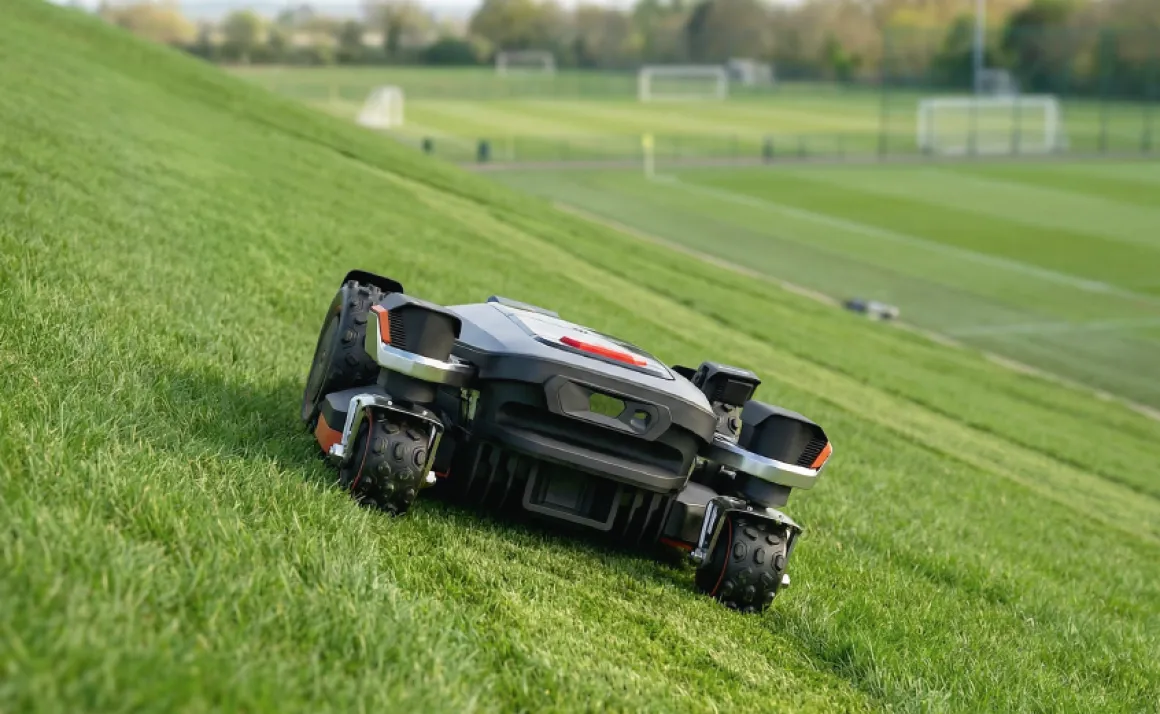 Sunseeker X9 Plus Gen 2 RTK Elite - Robot Koszący do 24000m2
