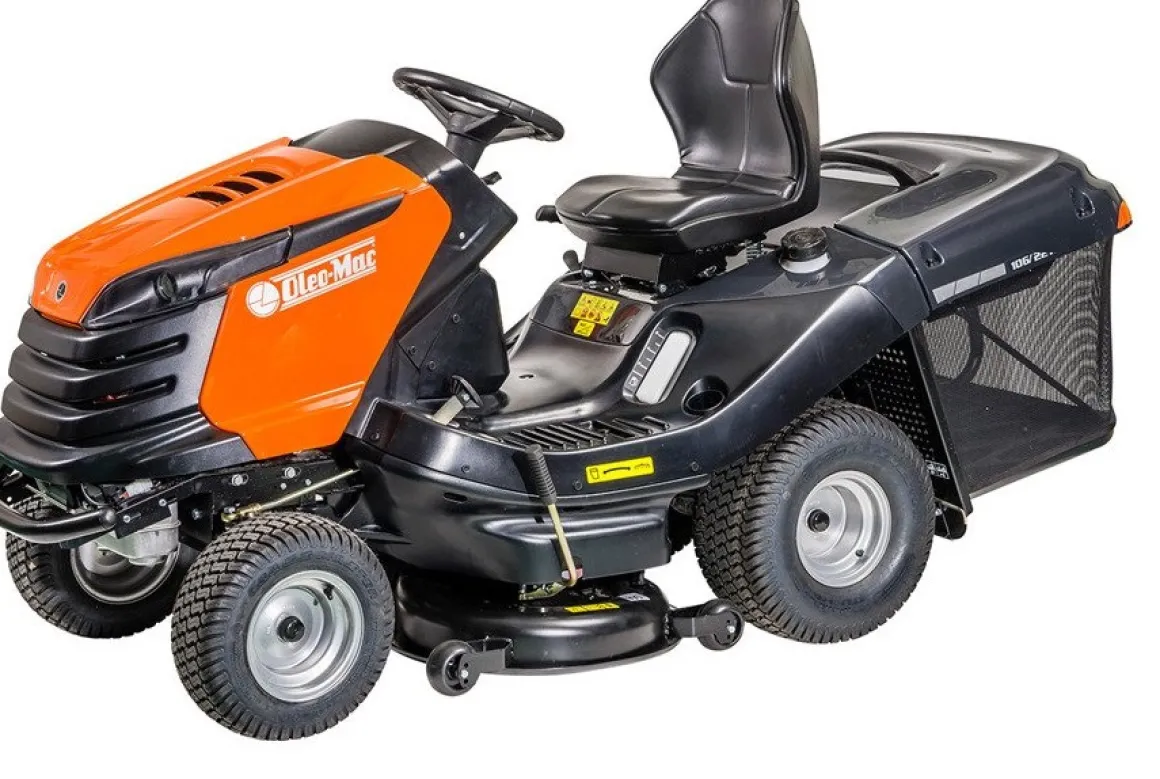 Traktorek ogrodowy 4x4 Oleo-Mac OM 106/24 KH (102 cm)
