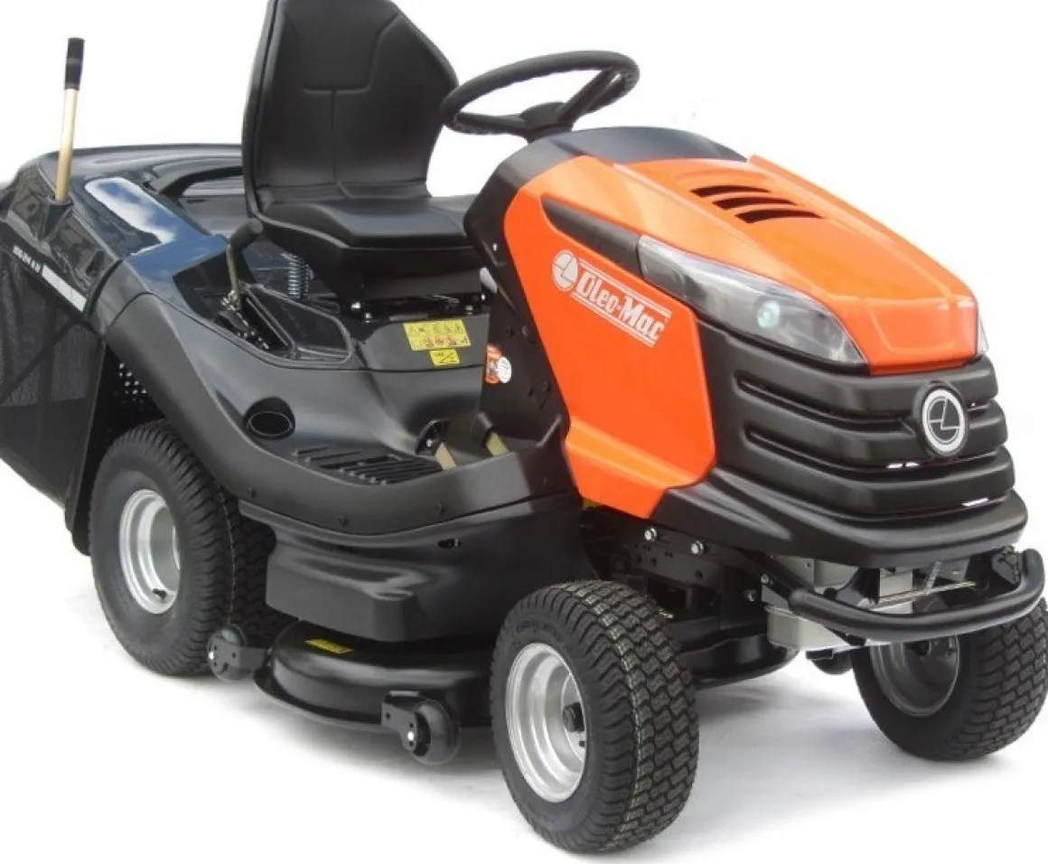 Traktorek ogrodowy 4x4 Oleo-Mac OM 106/24 KH (102 cm)