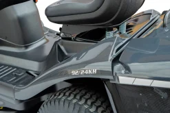 TRAKTOREK OLEO MAC OM 92/24KH TRAKTOREK OGRODOWY KOSIARKA SAMOJEZDNA SPALINOWA DO TRAWY OM92 HYDROSTATIC PREMIUM 68129090 - OFICJALNY DYSTRYBUTOR - AUTORYZOWANY DEALER OLEO-MAC